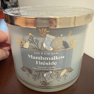 New Bath & Body Works Marshmallow Fireside 3 wick Candle